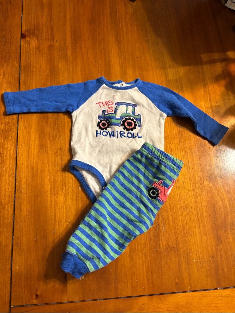 Nursery Rhyme preppy Baby Boys farm 2Pc Tractor Appliqué Bodysuit & Pants Set 6M